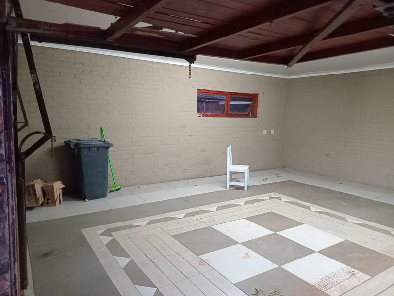 6 Bedroom Property for Sale in Joubertina Rural Eastern Cape